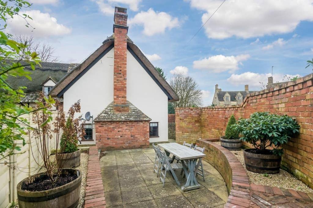 Cotswold Thatched Cottage Mickleton  외부 사진