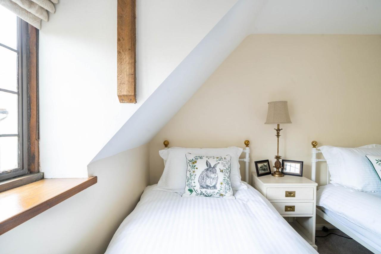 Cotswold Thatched Cottage Mickleton  외부 사진