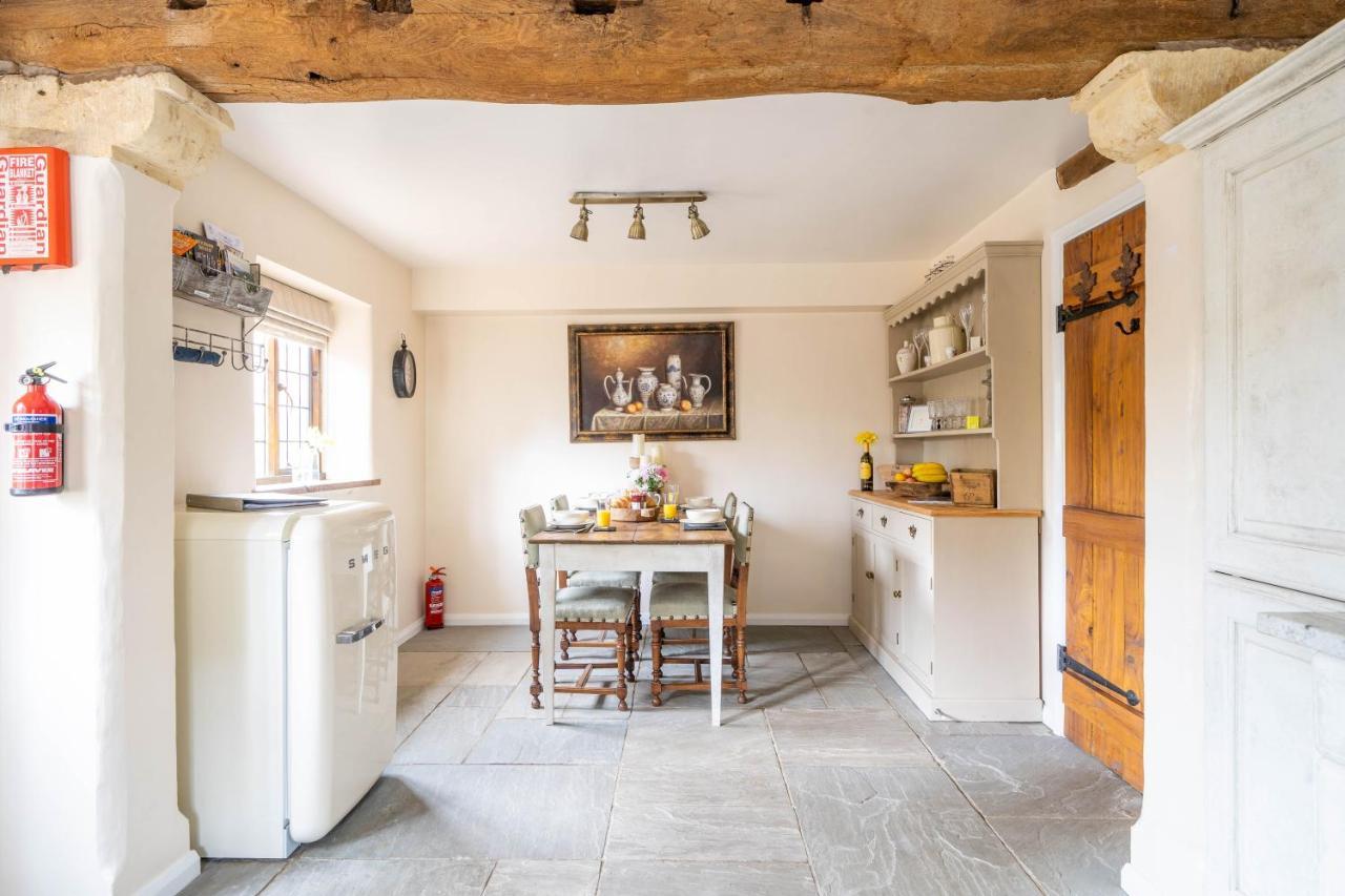 Cotswold Thatched Cottage Mickleton  외부 사진